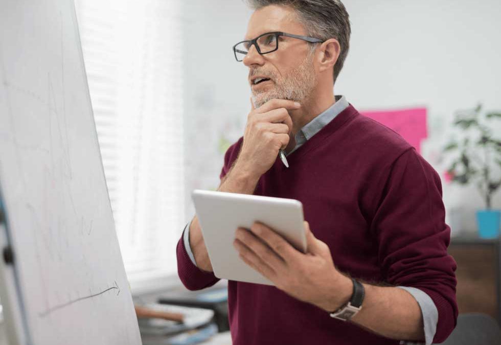 Educación basada en datos: cómo usar la analítica para tomar mejores decisiones académicas